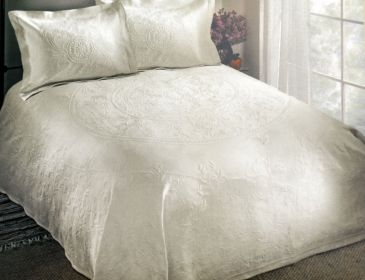 Oslo Egyptian Cotton Jacquard Premium Matelasse Bedspread, Full, White *Free Shipping*